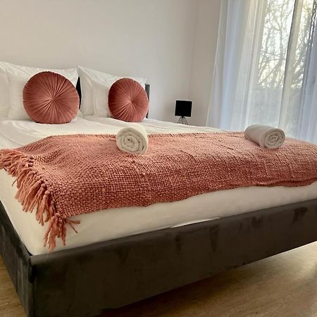 Mathias Premium Apartments Szeged Ngoại thất bức ảnh