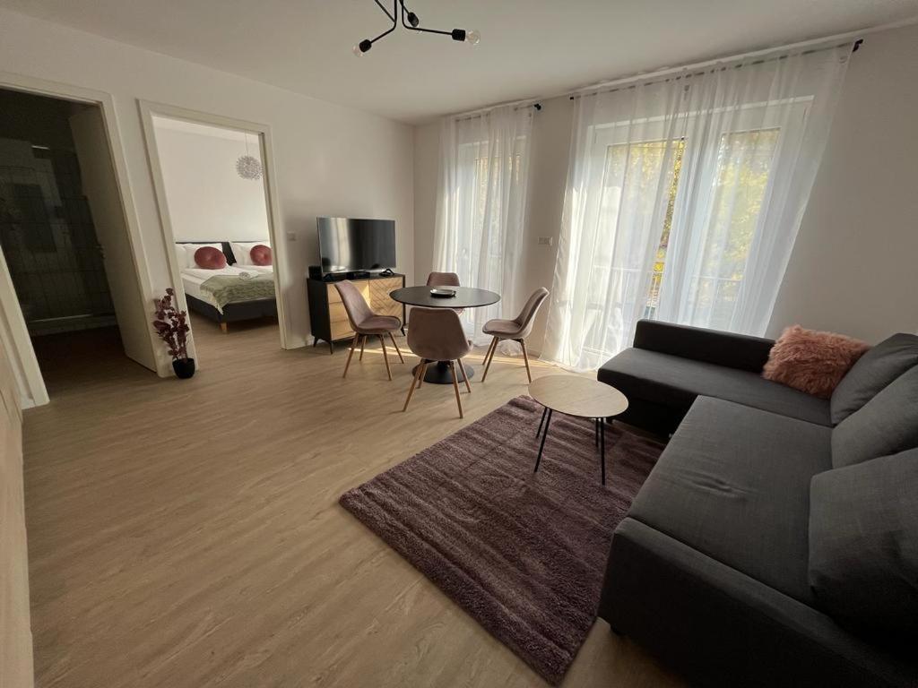 Mathias Premium Apartments Szeged Ngoại thất bức ảnh