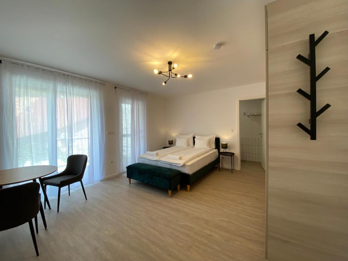 Mathias Premium Apartments Szeged Ngoại thất bức ảnh
